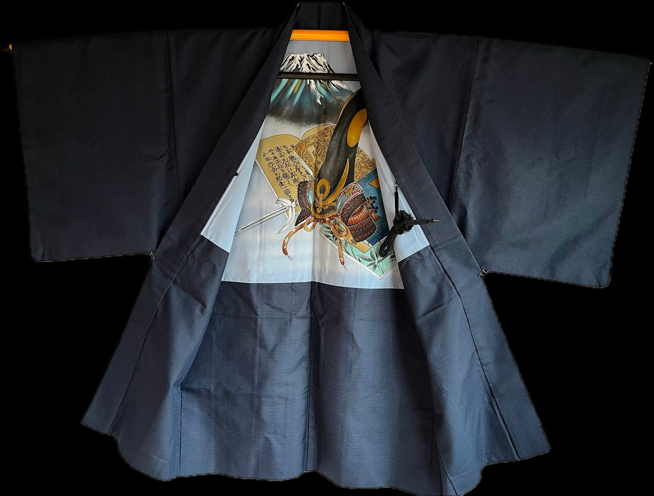 Men’s Traditional Japanese Haori – Blue Silk Ōshima with Kato Kiyomasa’s Kabuto Design