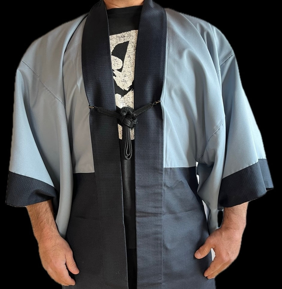 Men’s Traditional Japanese Haori – Blue Silk Ōshima with Kato Kiyomasa’s Kabuto Design