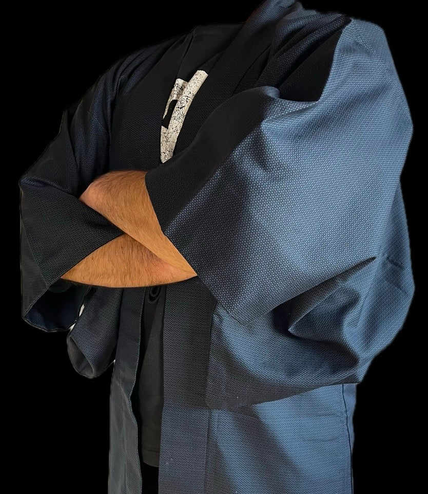 Men’s Traditional Japanese Haori – Blue Silk Ōshima with Kato Kiyomasa’s Kabuto Design